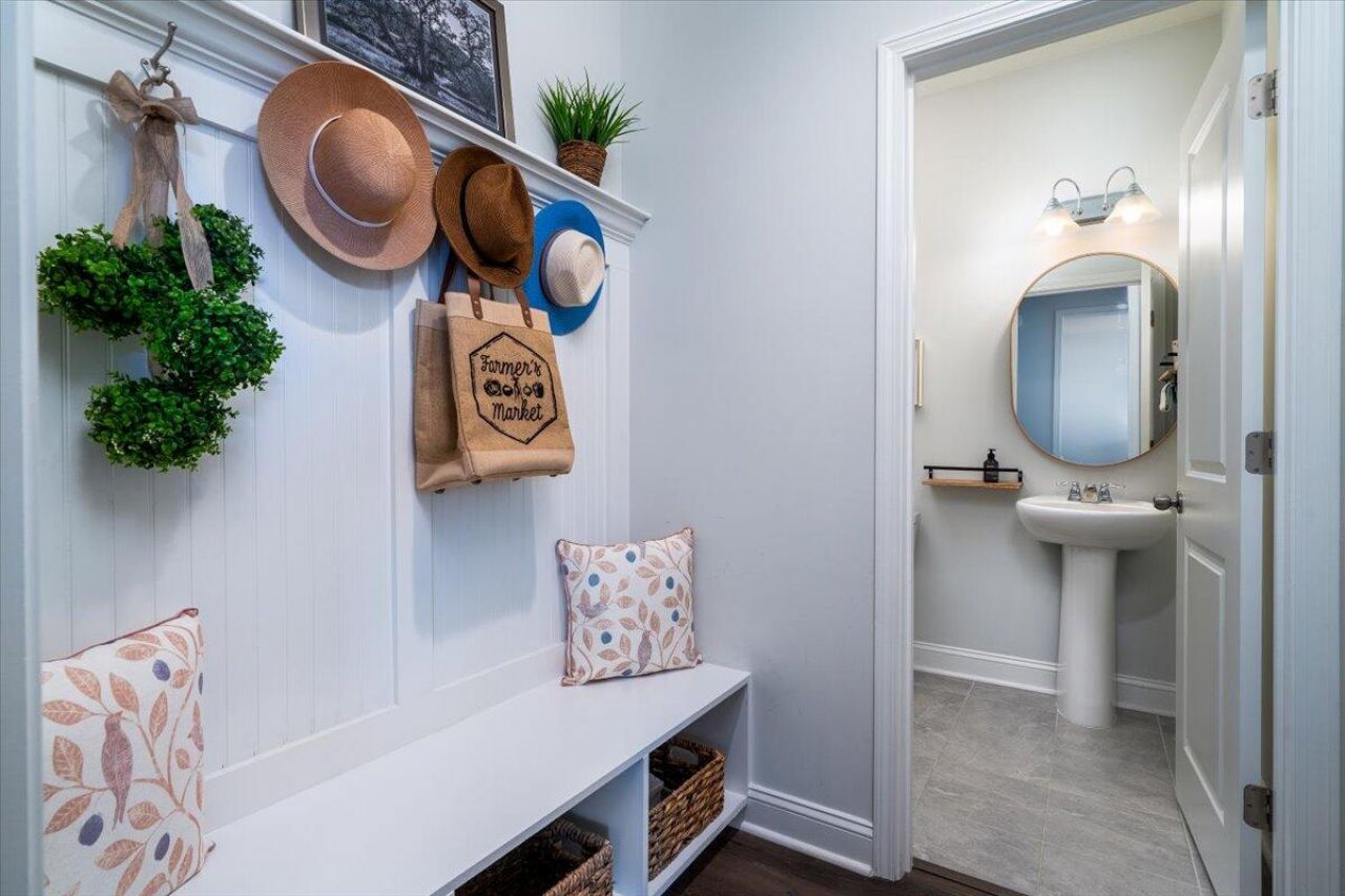 2017 Geranium Lane Photo 14