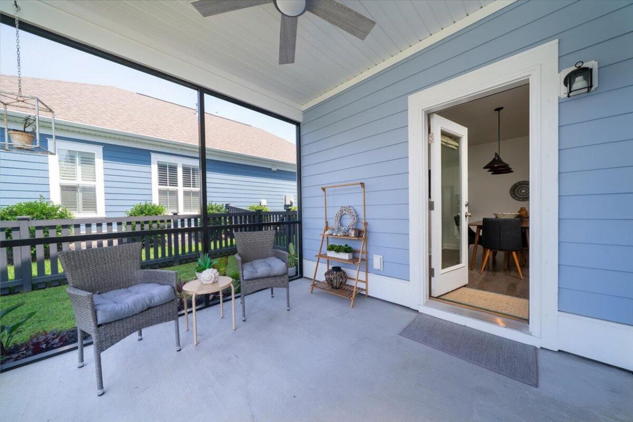 2017 Geranium Lane Photo 15