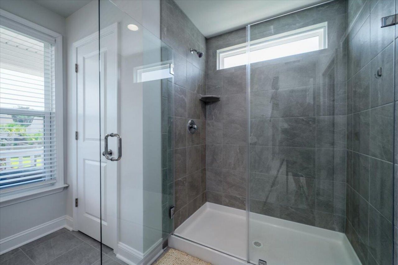 2017 Geranium Lane Photo 21