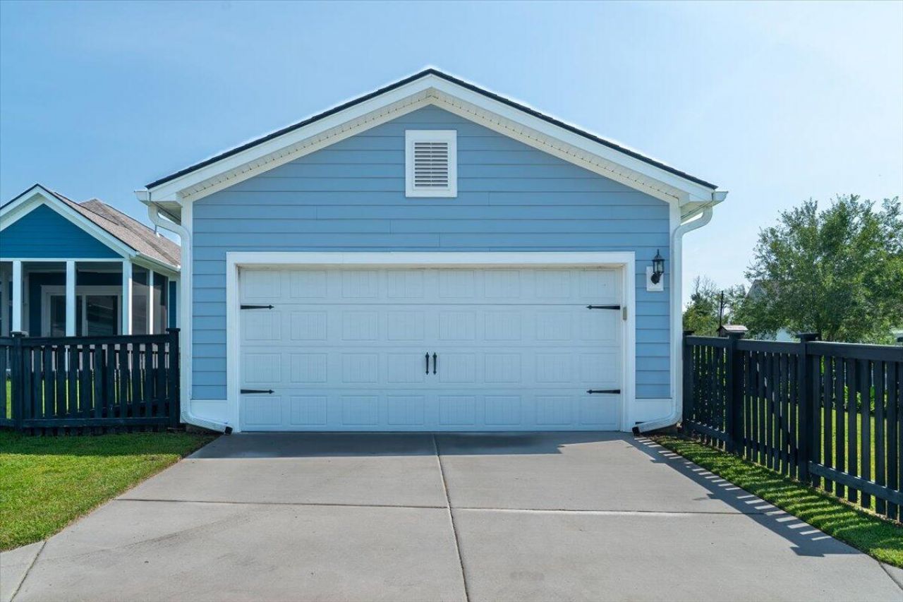 2017 Geranium Lane Photo 36