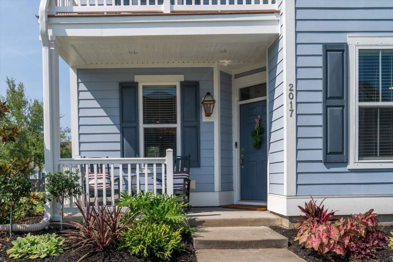 2017 Geranium Lane Photo 4