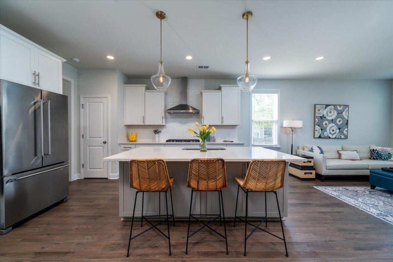 2017 Geranium Lane Photo 7