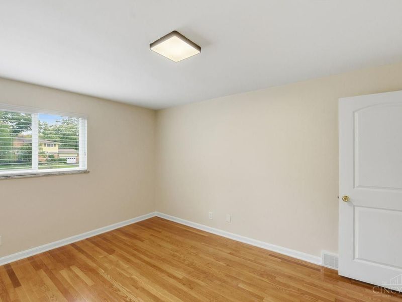 10489 Cinderella Drive, Montgomery, OH 45242 Photo 17