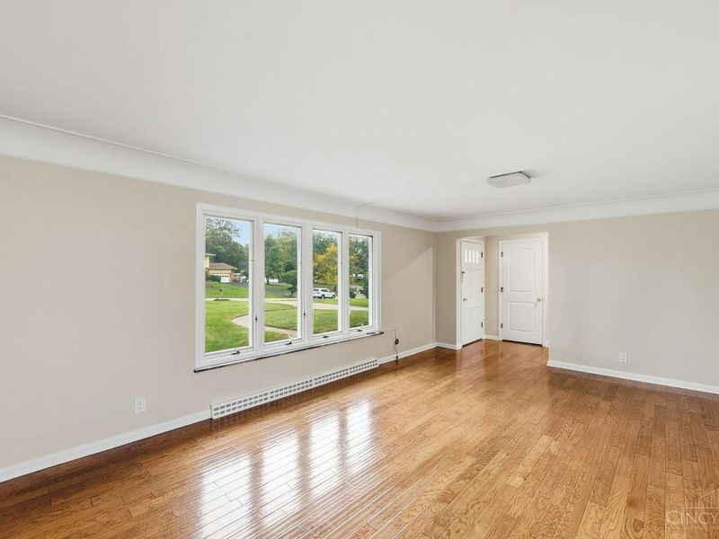 10489 Cinderella Drive, Montgomery, OH 45242 Photo 5