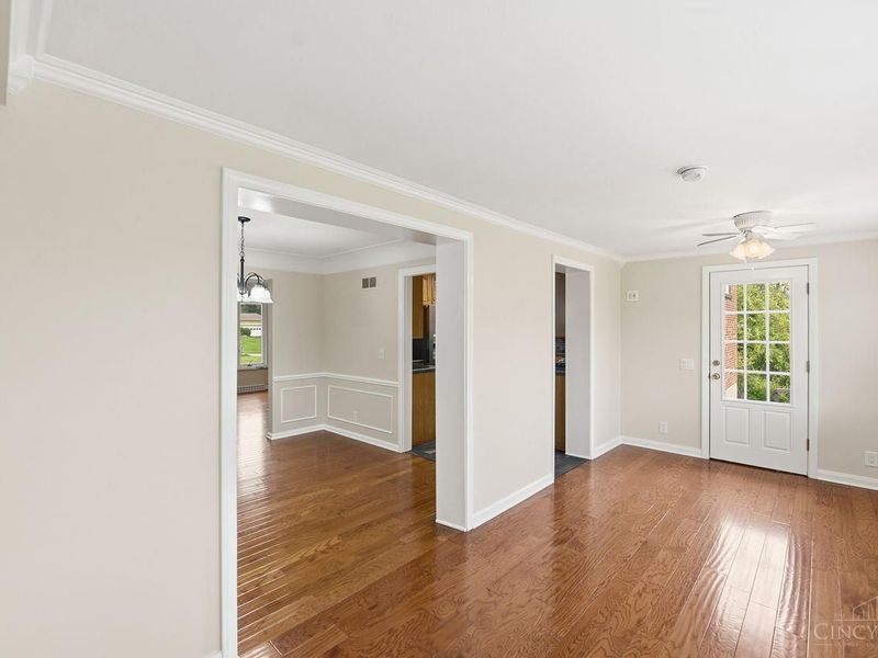 10489 Cinderella Drive, Montgomery, OH 45242 Photo 7