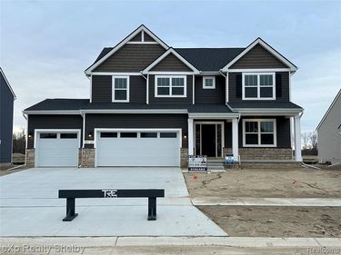 52137 Wellington Valley Drive, Macomb Twp, MI 48042