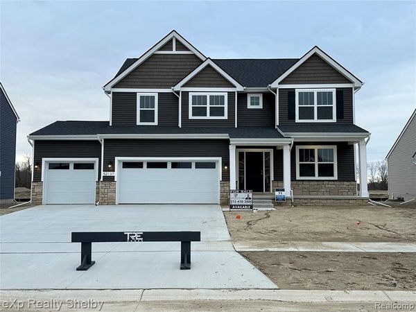 52137 Wellington Valley Drive, Macomb Twp, MI 48042
