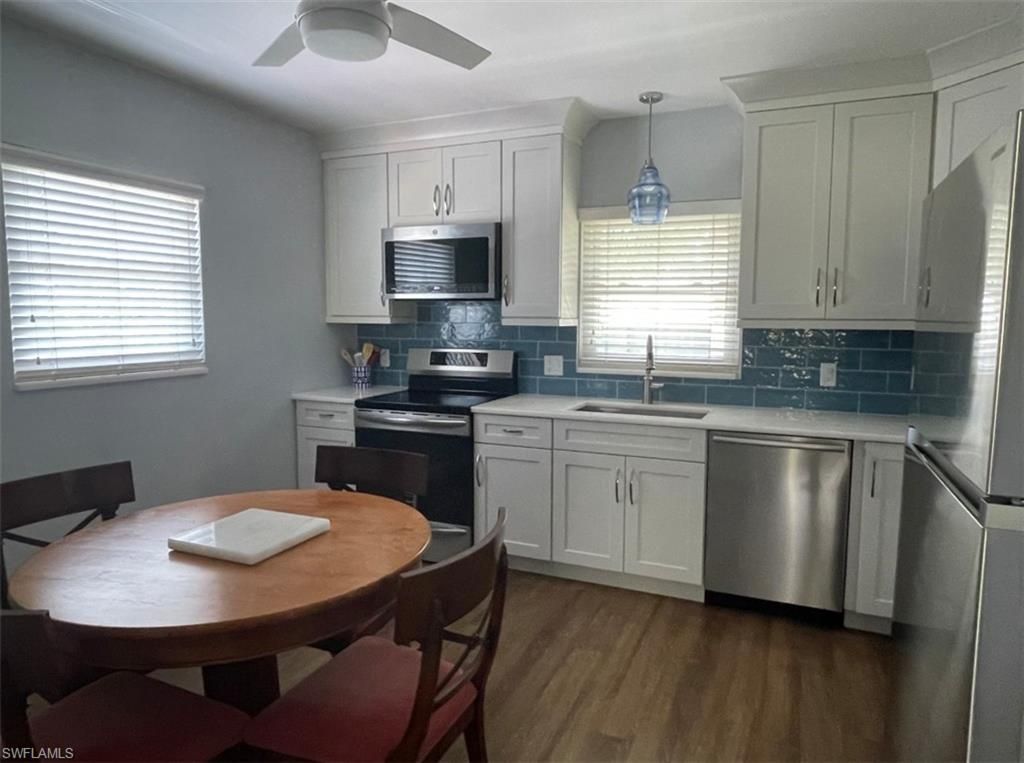 940 3rd St S, Unit 202, Naples, FL 34102 Photo