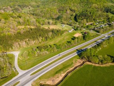 999 E 25 Highway, Gray, KY 40734