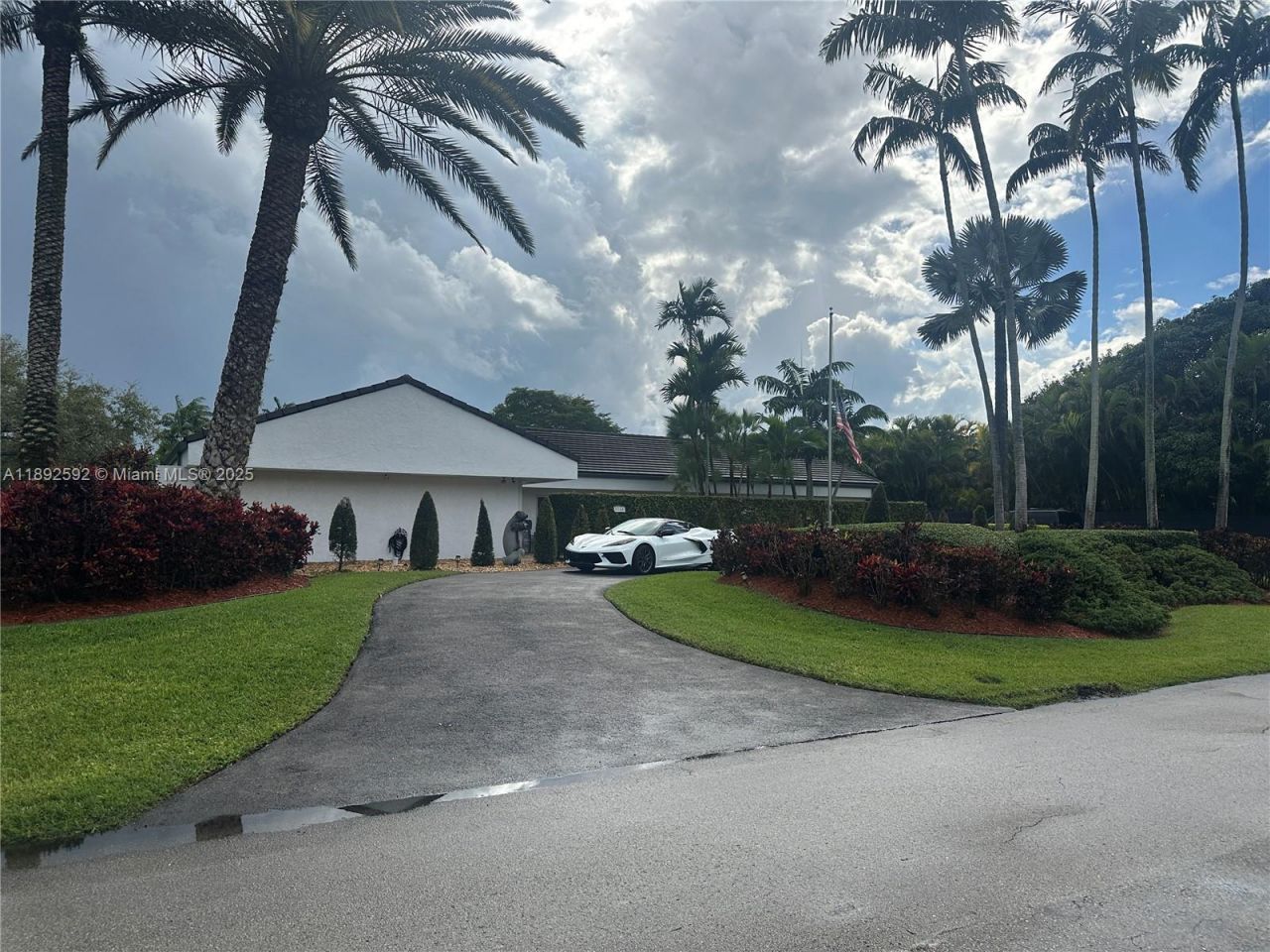 8050 SW 170th St, Palmetto Bay, FL 33157 Photo