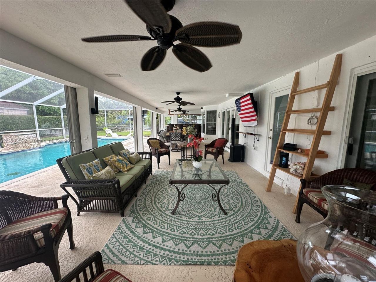 8050 SW 170th St, Palmetto Bay, FL 33157 Photo