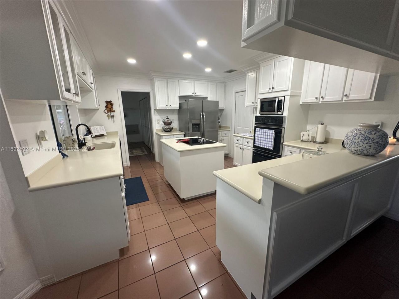 8050 SW 170th St, Palmetto Bay, FL 33157 Photo