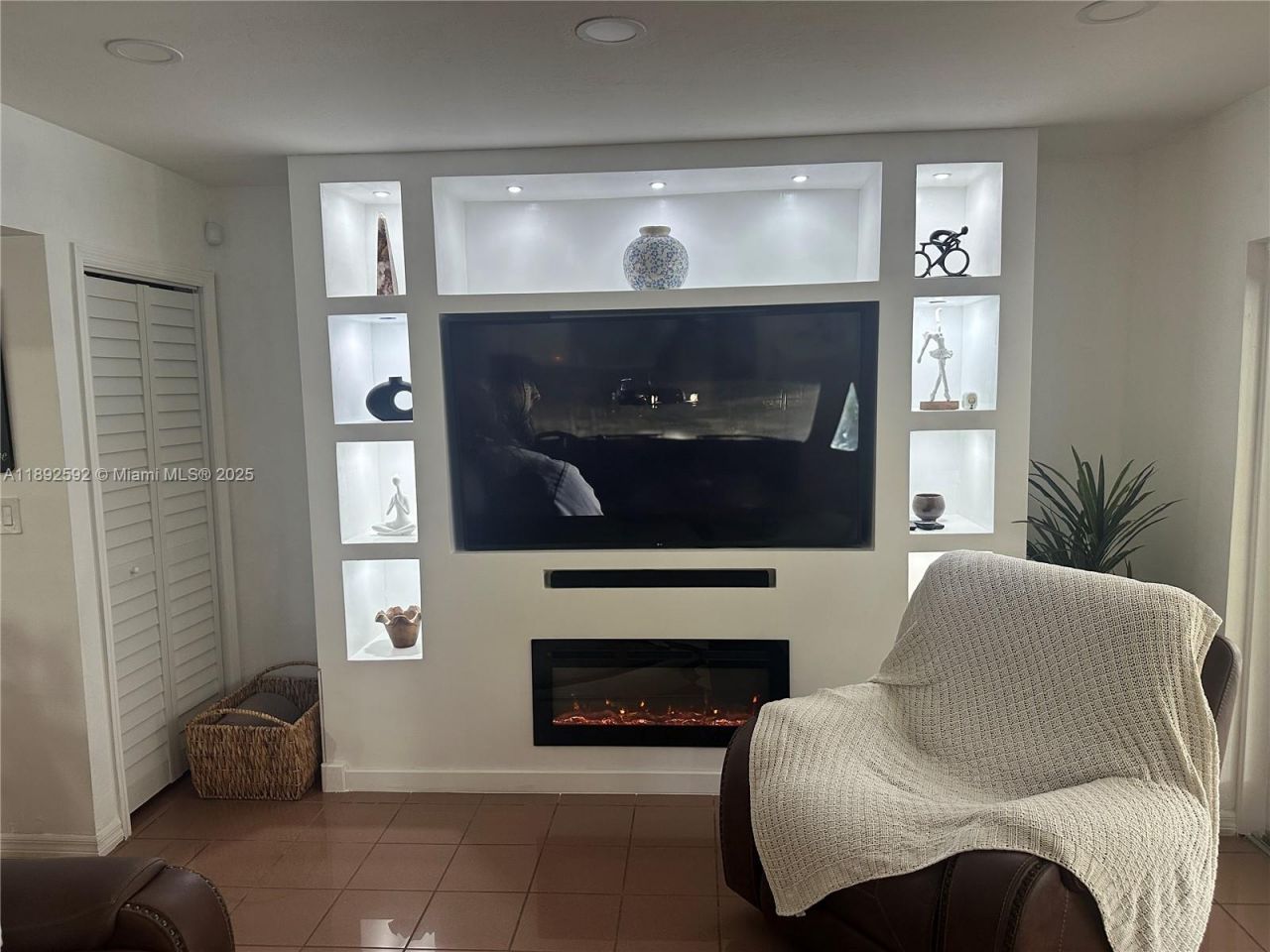 8050 SW 170th St, Palmetto Bay, FL 33157 Photo