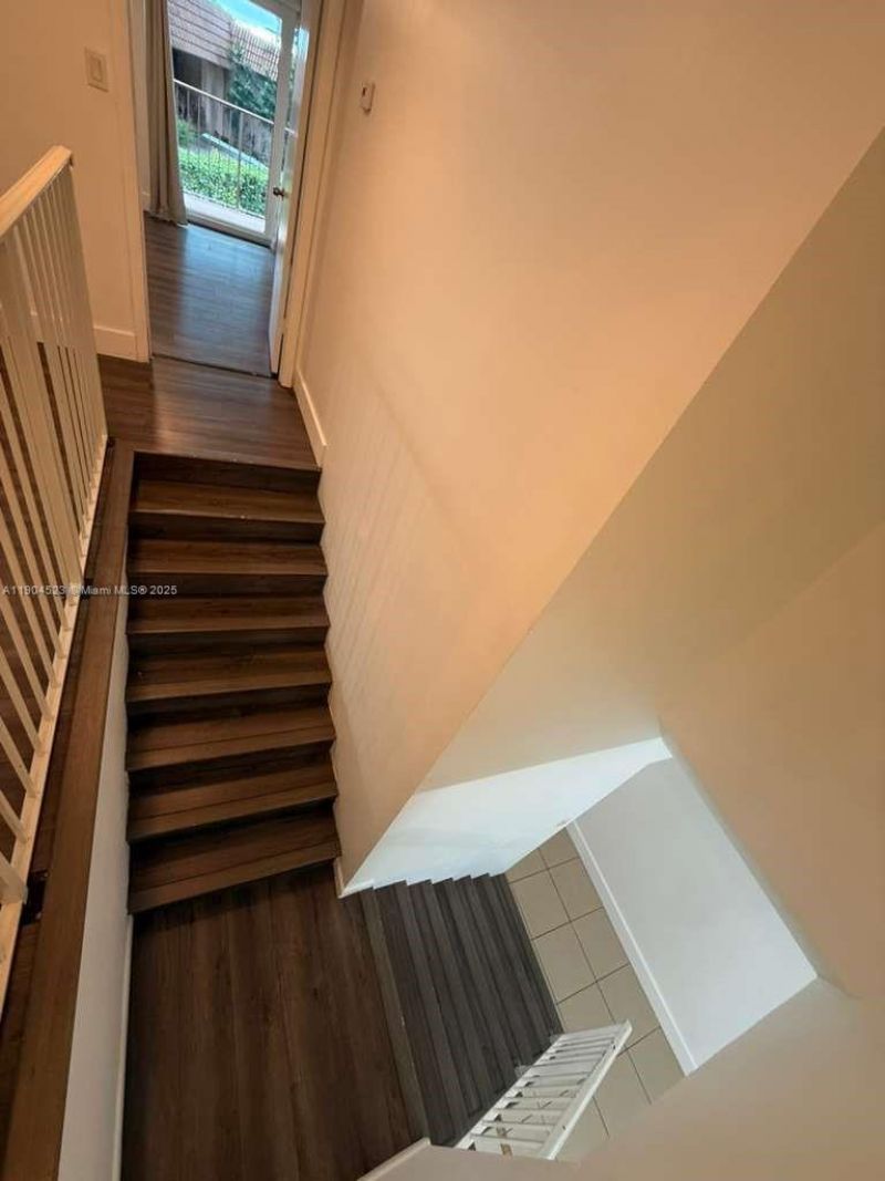 23 N Valencia Dr, Unit 2-32, Davie, FL 33324 Photo