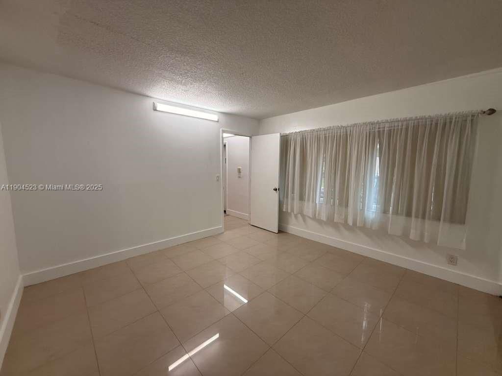 23 N Valencia Dr, Unit 2-32, Davie, FL 33324 Photo