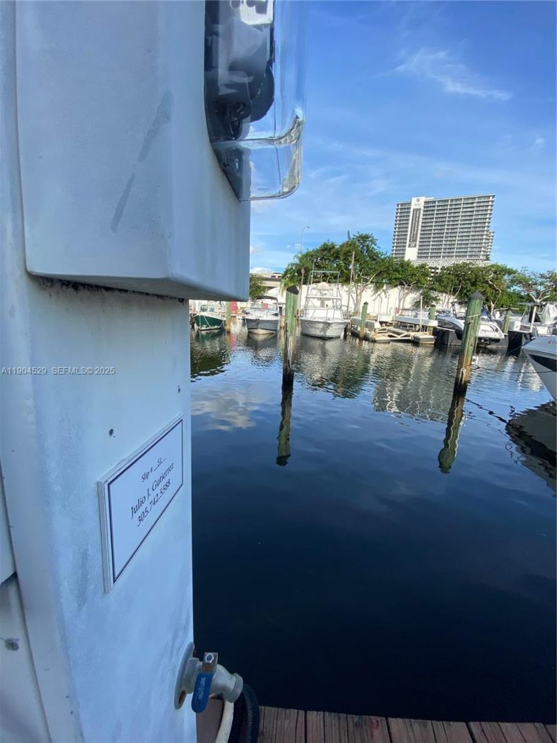 1700 NW North River Dr. #51, Miami, FL 33125 Photo