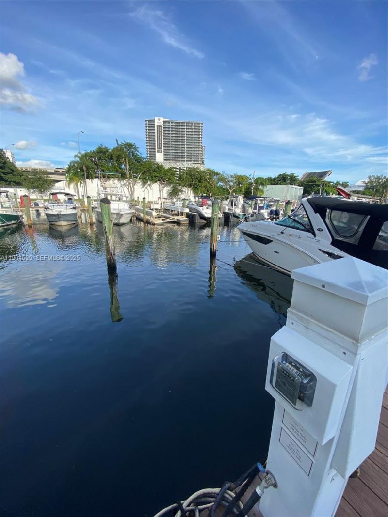 1700 NW North River Dr. #51, Miami, FL 33125 Photo