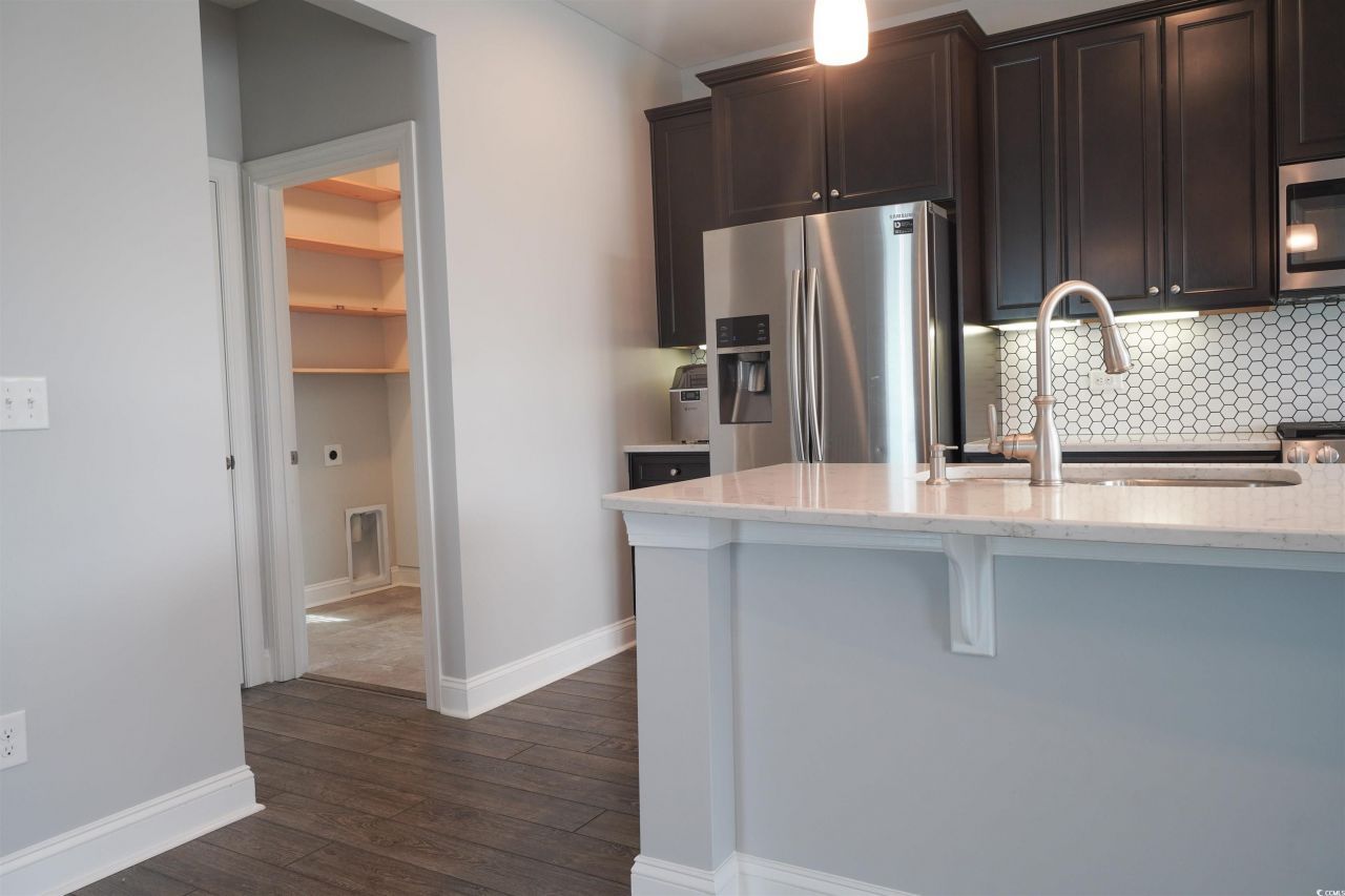 100 Splendor Circle Photo 15