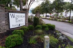 100 Splendor Circle photo 4