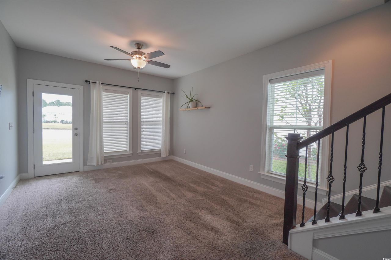 100 Splendor Circle Photo 6