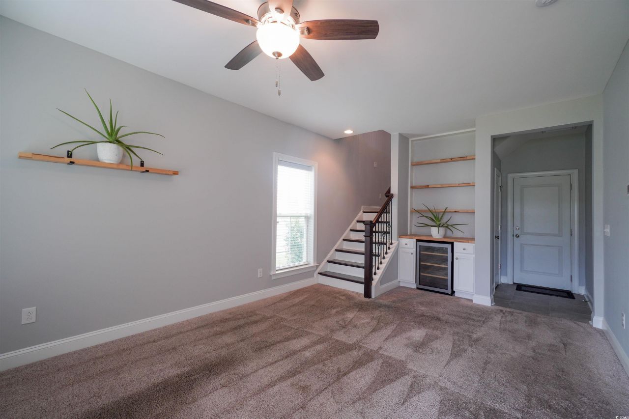 100 Splendor Circle Photo 8