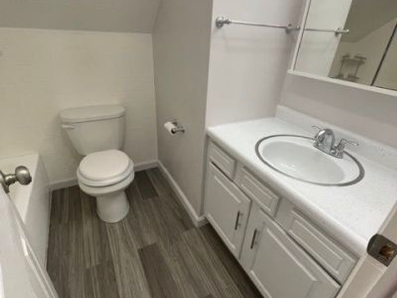 4154 Bexley Boulevard, Cleveland, OH 44121 Photo 13