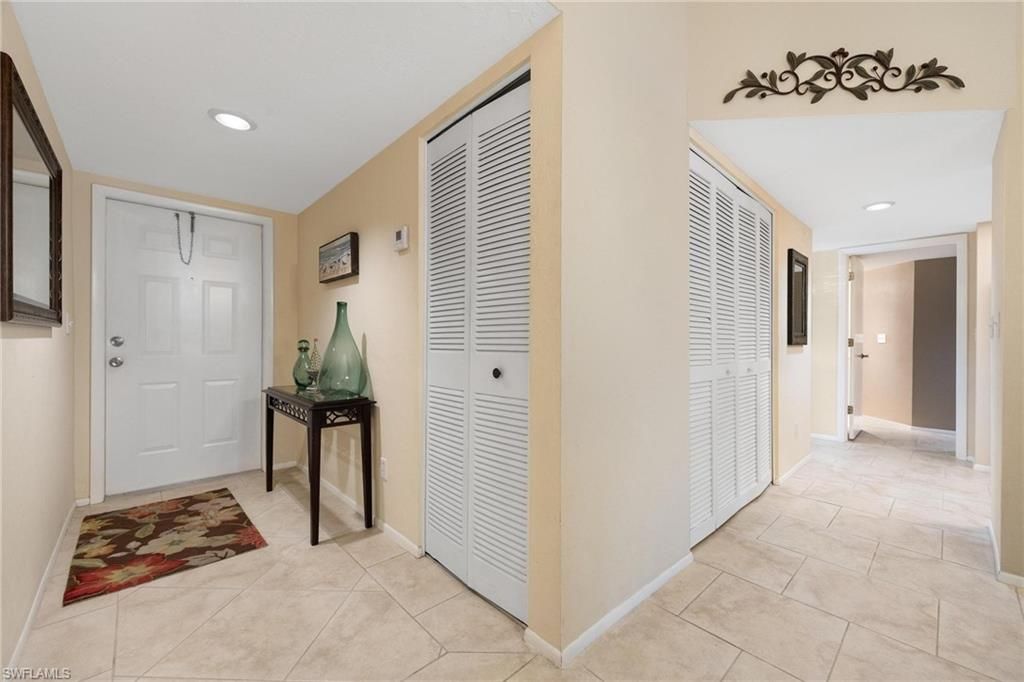 9627 Eaton Gardens Ln, Unit 204, Fort Myers, FL 33919 Photo
