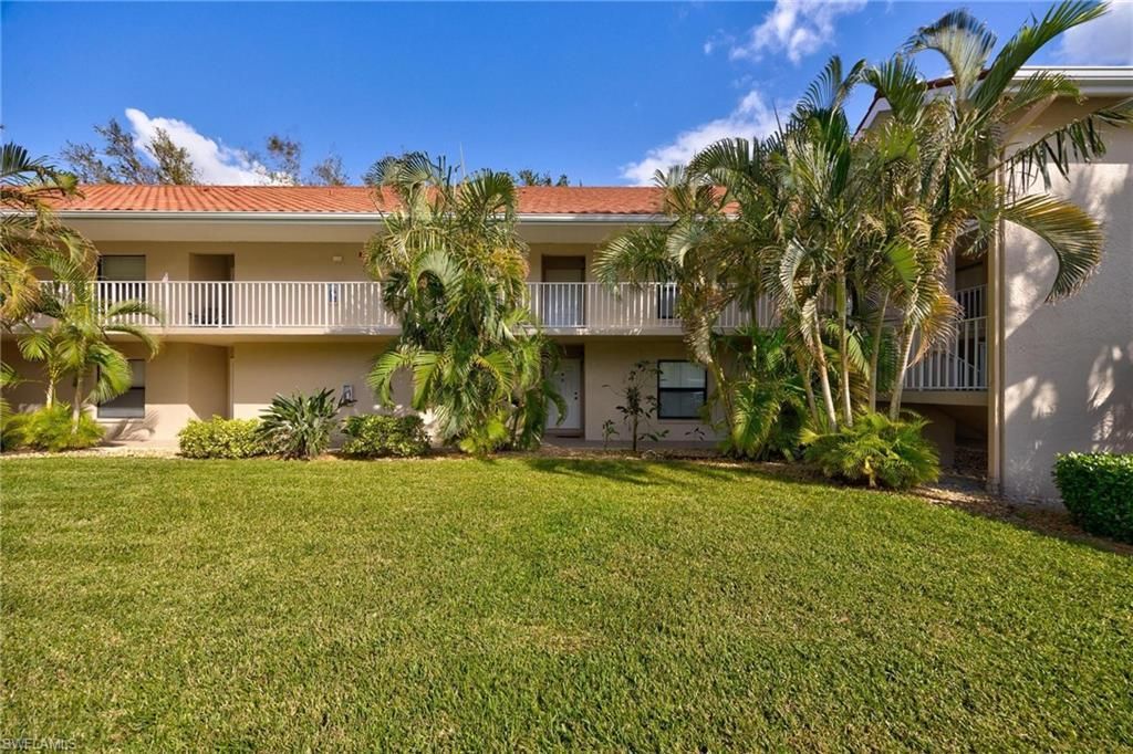 9627 Eaton Gardens Ln, Unit 204, Fort Myers, FL 33919 Photo