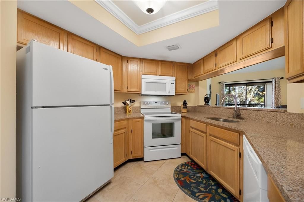 9627 Eaton Gardens Ln, Unit 204, Fort Myers, FL 33919 Photo