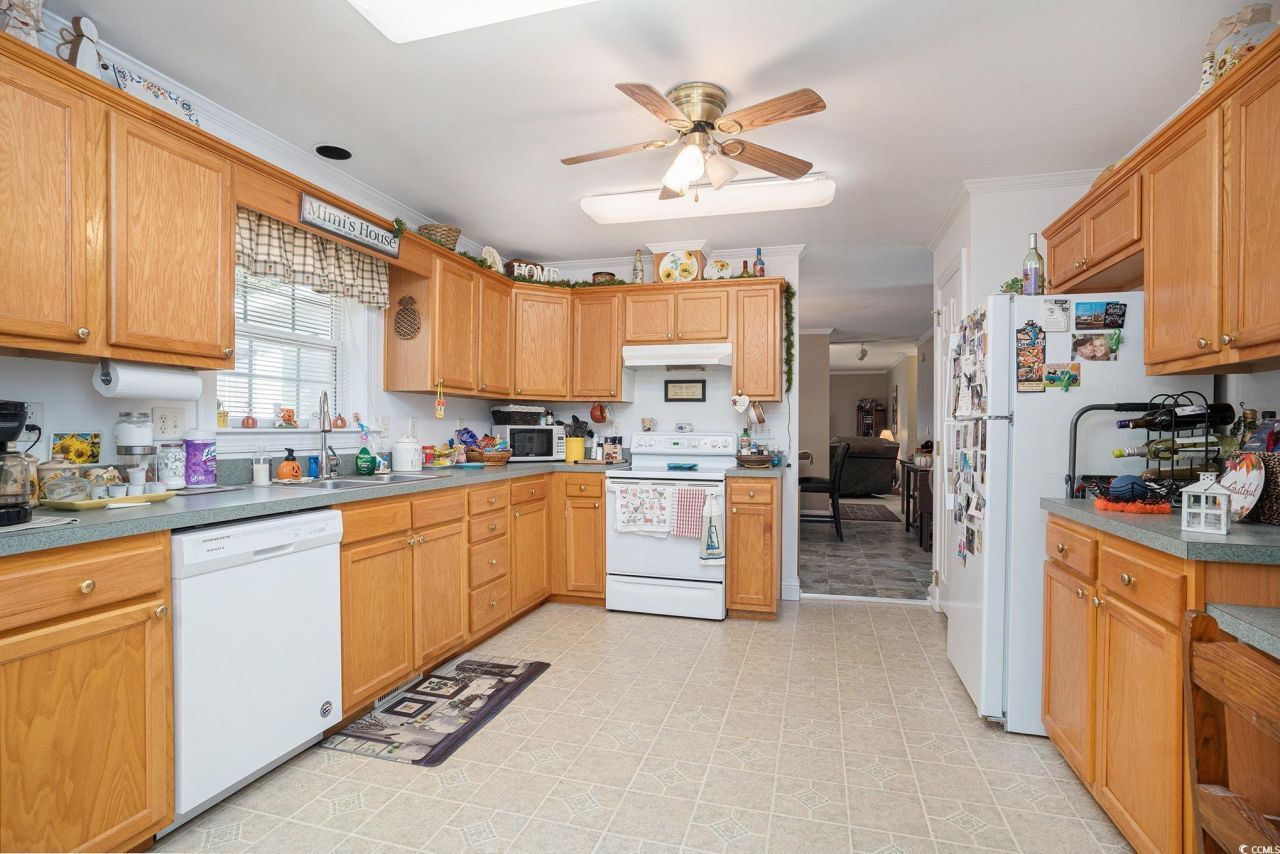 4441 Manitook Dr. Photo 10