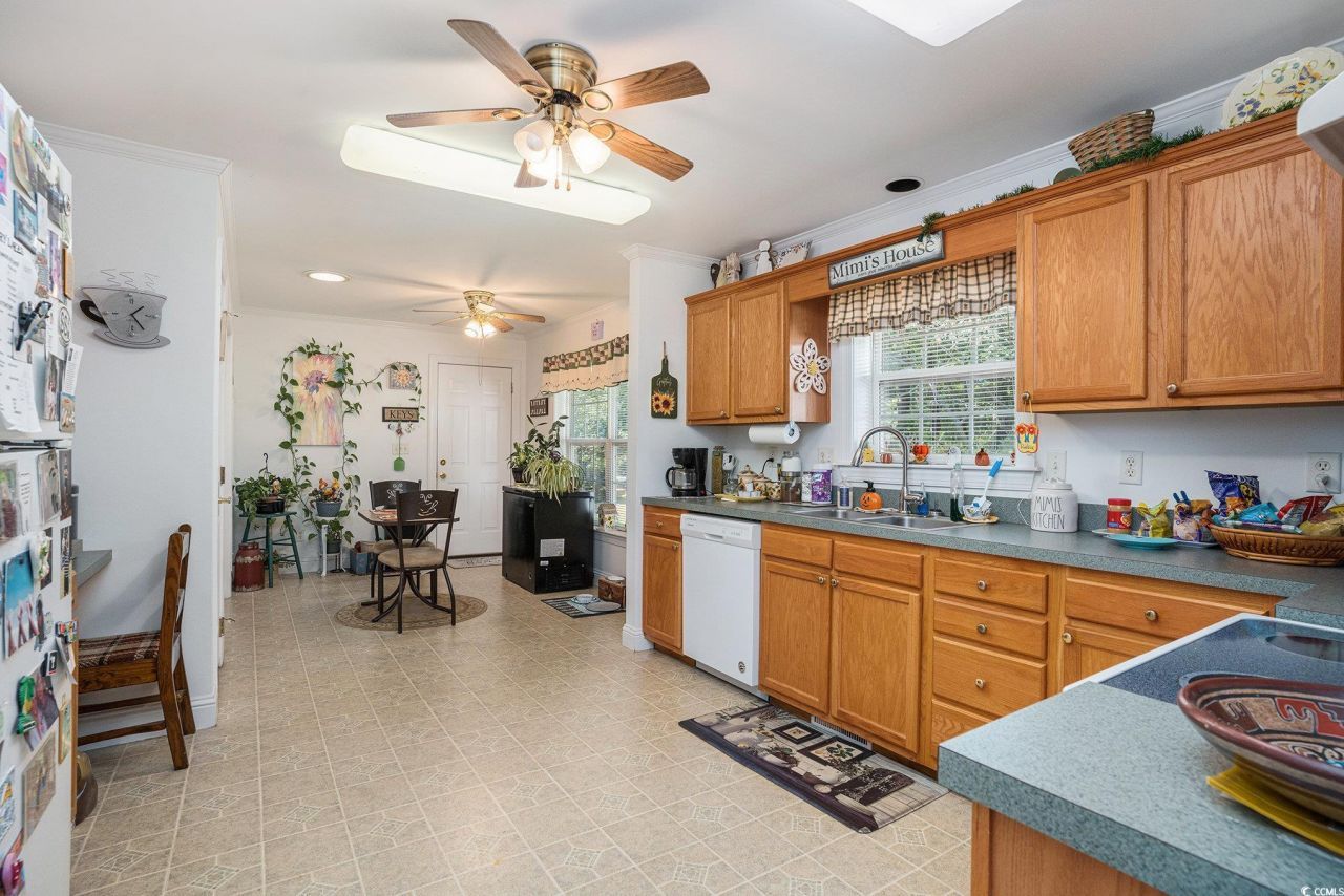 4441 Manitook Dr. Photo 11