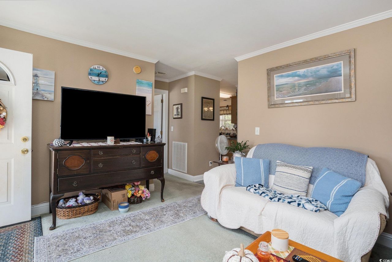 4441 Manitook Dr. Photo 6