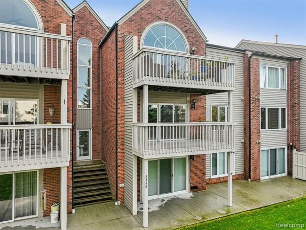 3388 Loon Lake Court, Waterford Twp, MI 48329