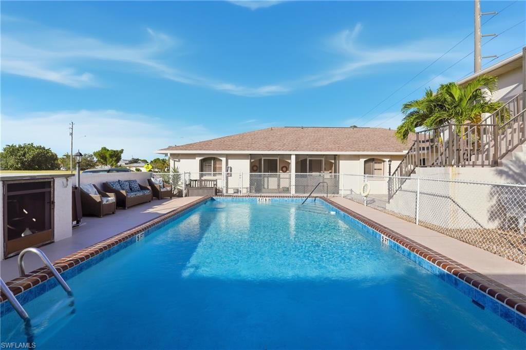 1113 Cape Coral Pkwy W, Unit 102, Cape Coral, FL 33914 Photo