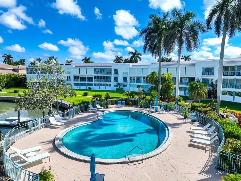 383 Harbour Dr, Unit 309, Naples, FL 34103 Photo