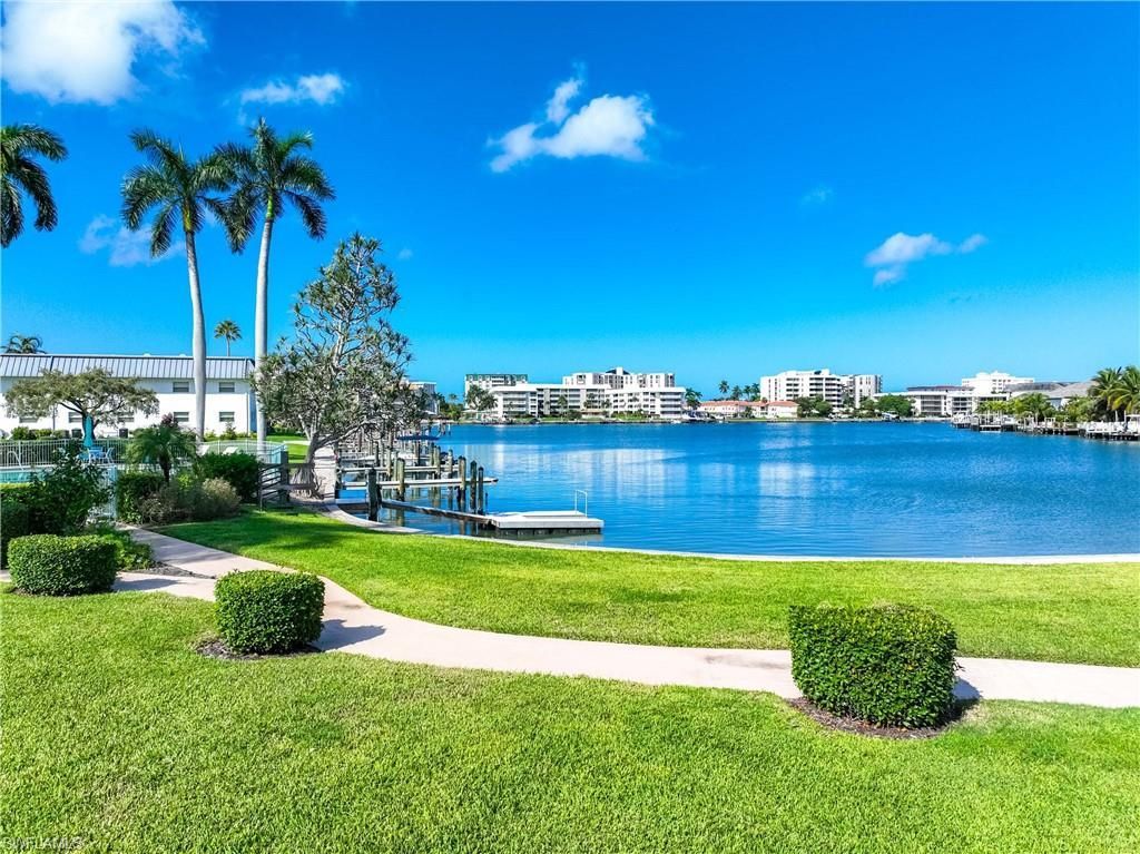 383 Harbour Dr, Unit 309, Naples, FL 34103 Photo