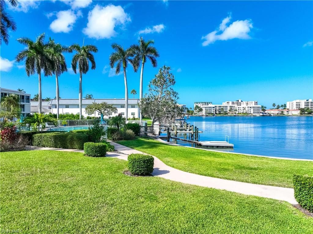 383 Harbour Dr, Unit 309, Naples, FL 34103 Photo