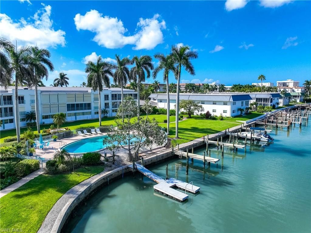 383 Harbour Dr, Unit 309, Naples, FL 34103 Photo