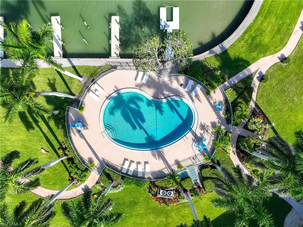 383 Harbour Dr, Unit 309, Naples, FL 34103 Photo