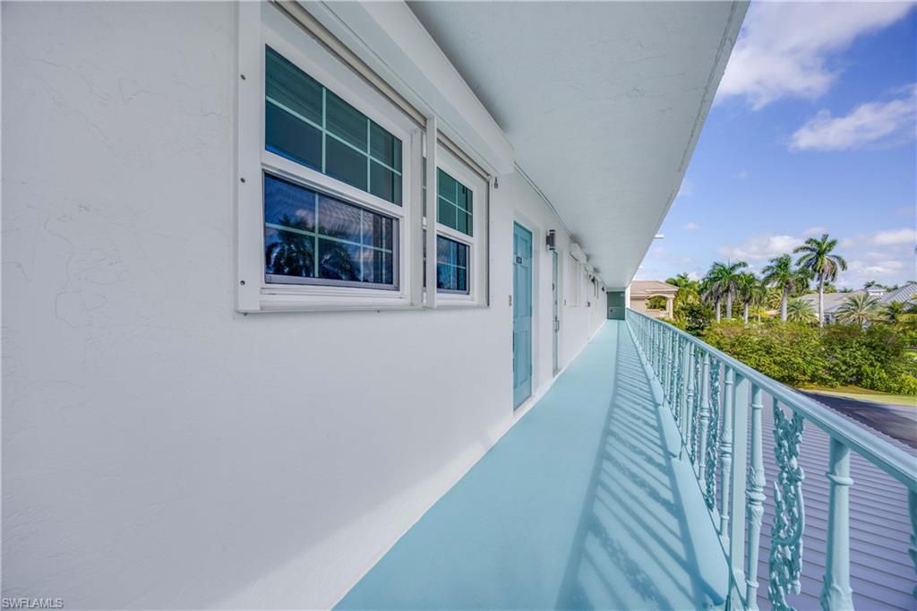 383 Harbour Dr, Unit 309, Naples, FL 34103 Photo
