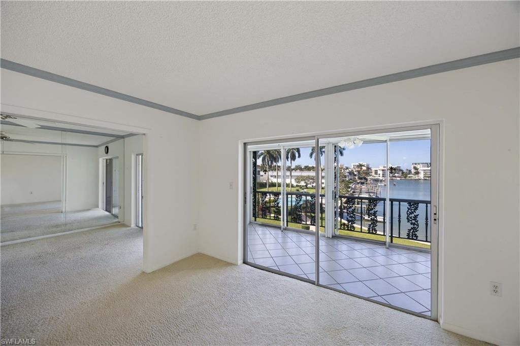 383 Harbour Dr, Unit 309, Naples, FL 34103 Photo