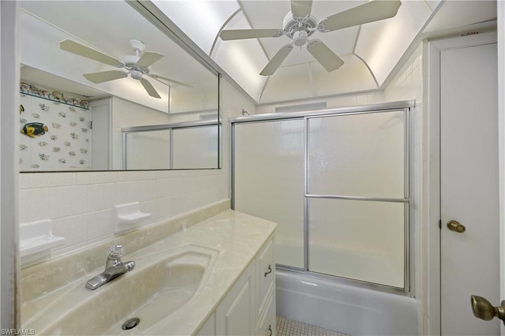 383 Harbour Dr, Unit 309, Naples, FL 34103 Photo