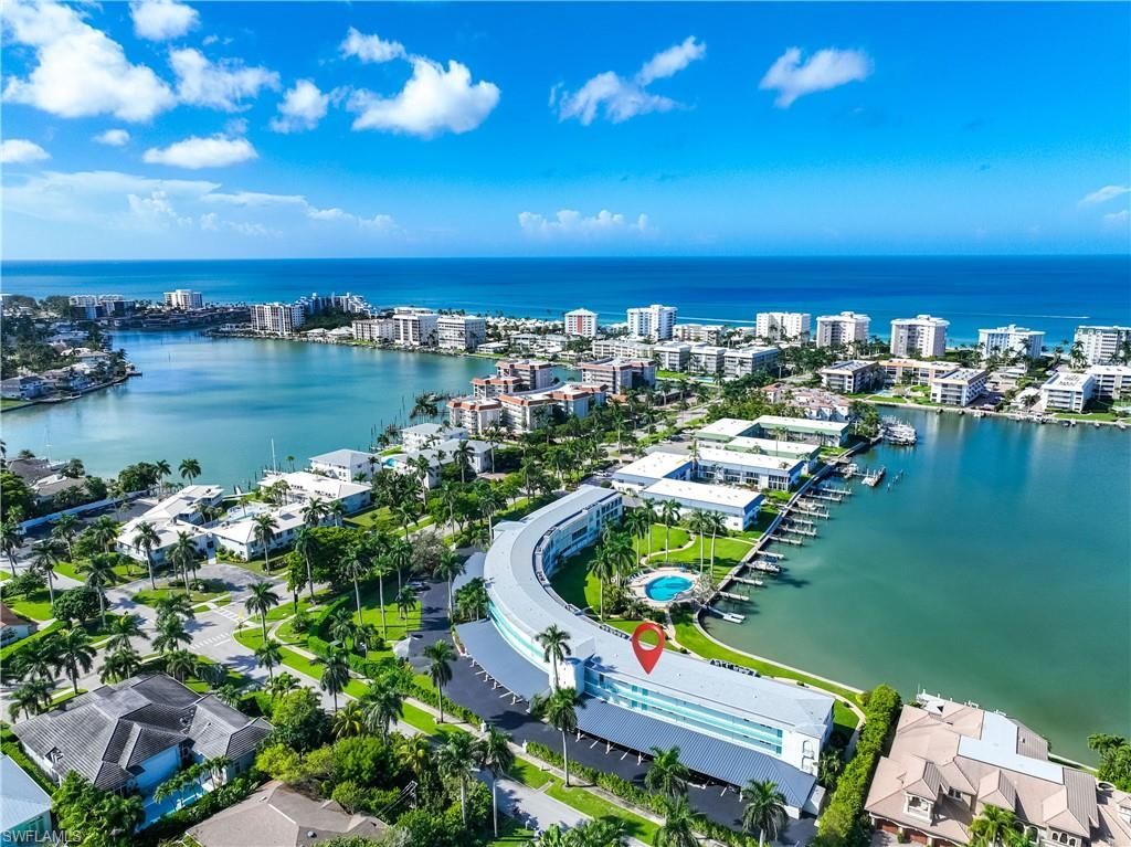 383 Harbour Dr, Unit 309, Naples, FL 34103 Photo