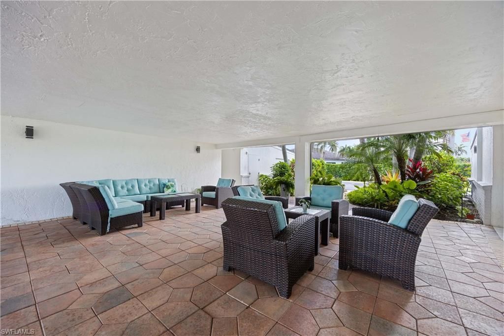 383 Harbour Dr, Unit 309, Naples, FL 34103 Photo