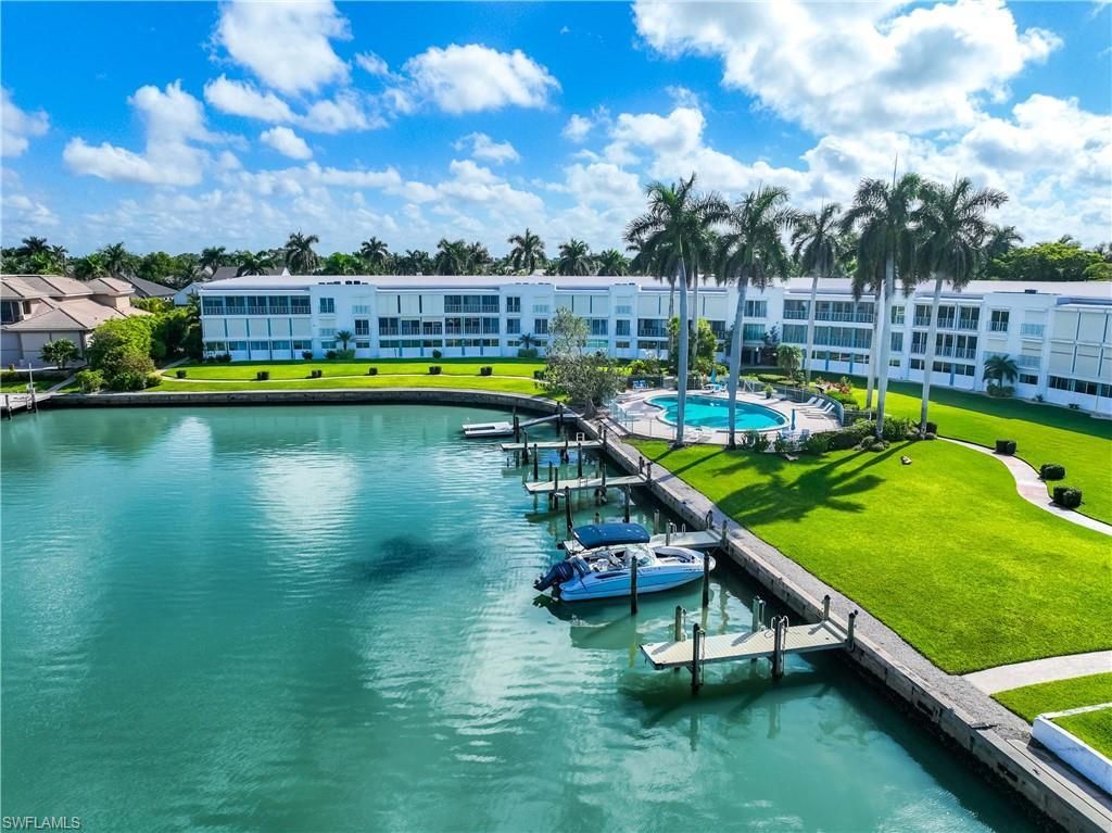 383 Harbour Dr, Unit 309, Naples, FL 34103 Photo