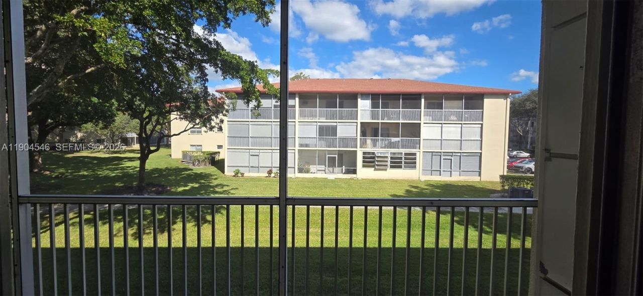 200 SW 132nd Way, Unit 212L, Pembroke Pines, FL 33027 Photo