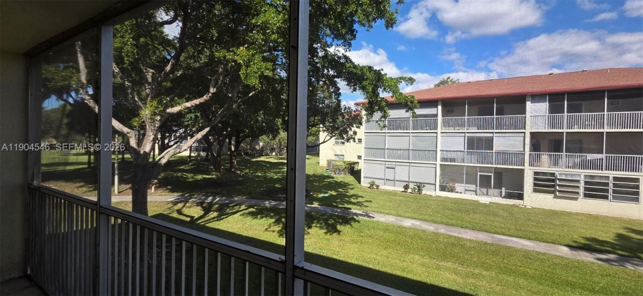 200 SW 132nd Way, Unit 212L, Pembroke Pines, FL 33027 Photo