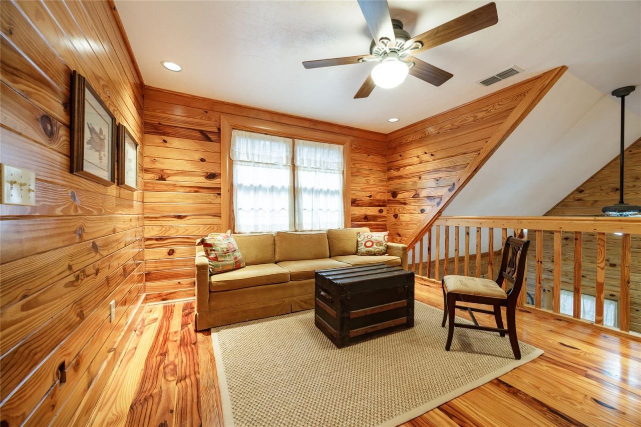 239 Riley Lake Drive, Hawthorne, FL 32640 Photo