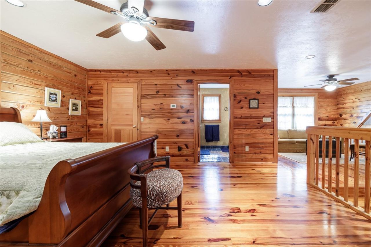 239 Riley Lake Drive, Hawthorne, FL 32640 Photo