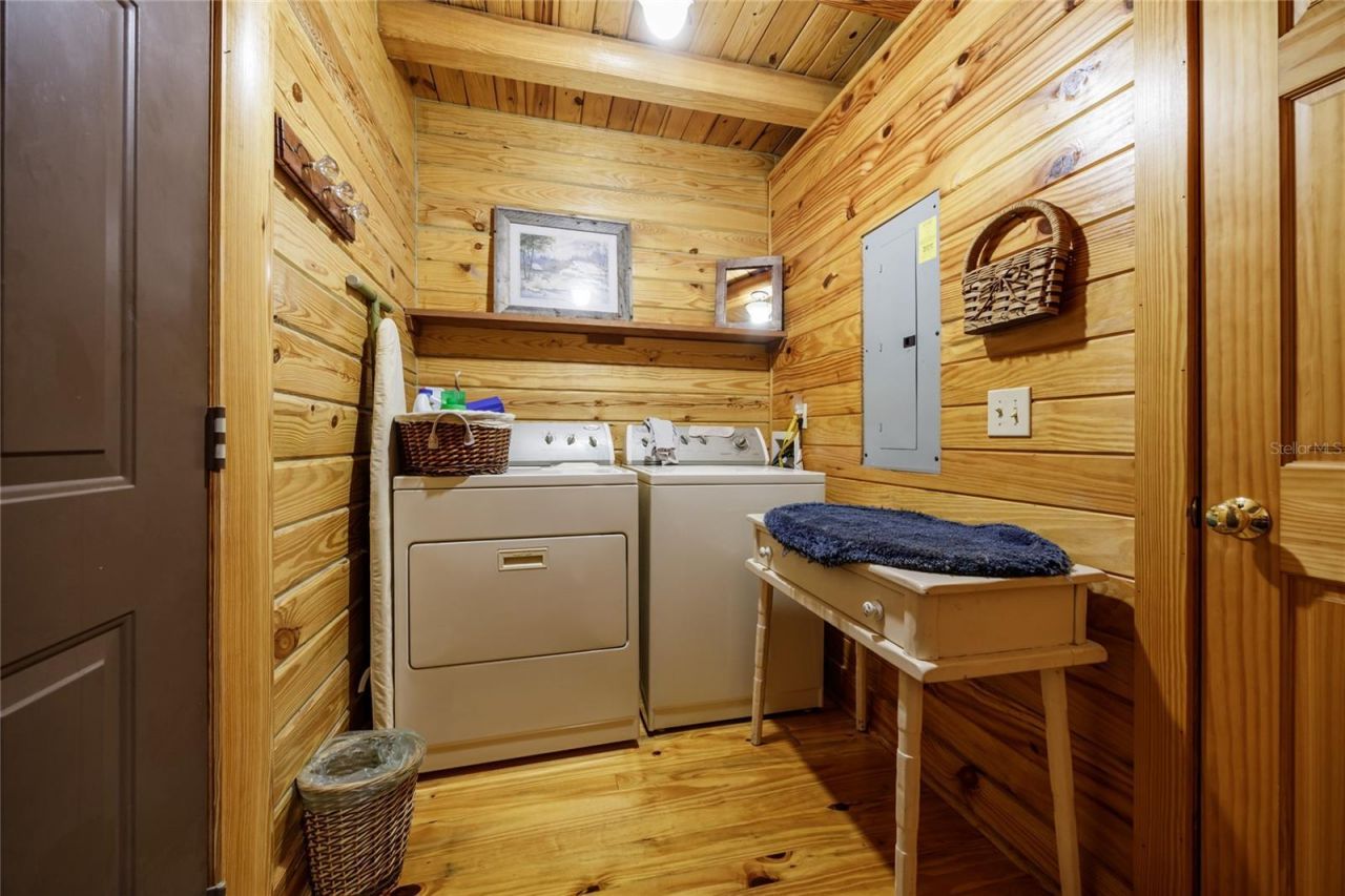 239 Riley Lake Drive, Hawthorne, FL 32640 Photo